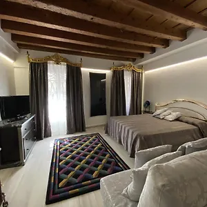 Ln Homes - San Marco Canal View Venedig